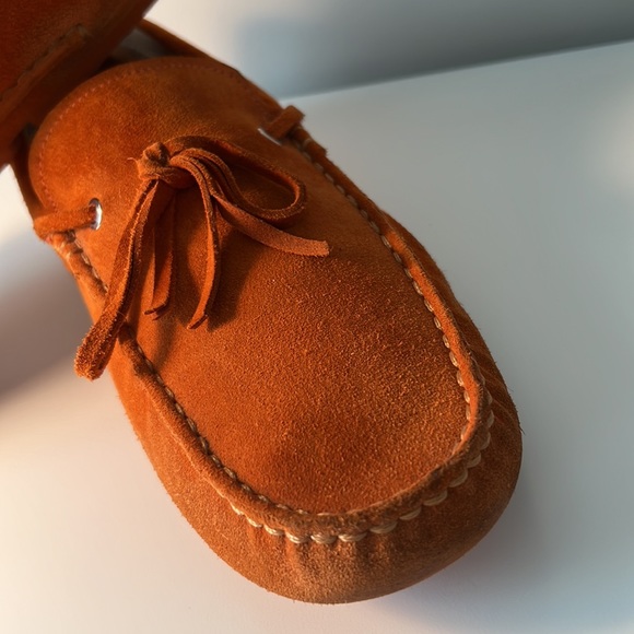 Bally Men’s size 12 shoes. Orange suede. Rubber bottom with Bally Y pattern. - Picture 3 of 13